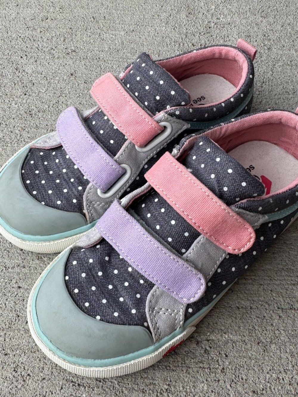 See Kair Run Girls' sneakers